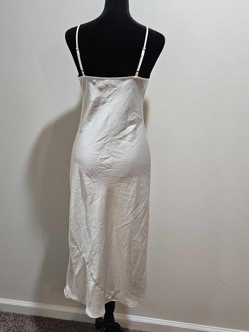 Aritzia By Wilfred Only Slip Satin Dress Size XS Dress with Spaghetti Strap{B21} - Picture 5 of 13